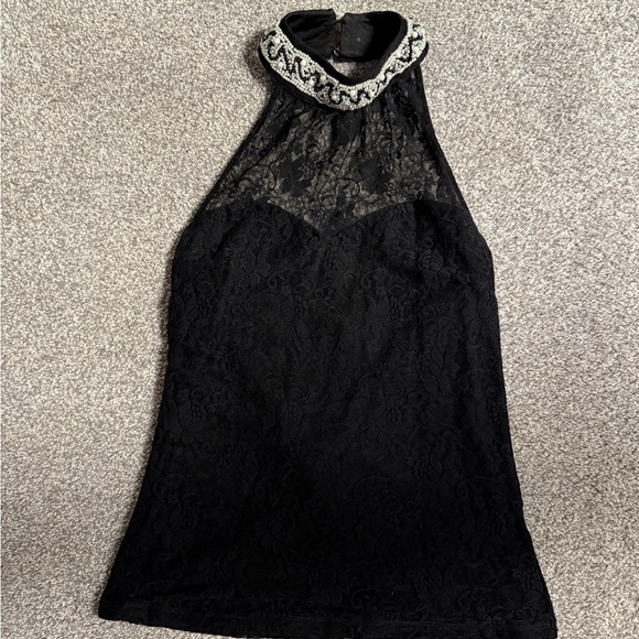 Cute halter beaded top - Picture 1 of 4